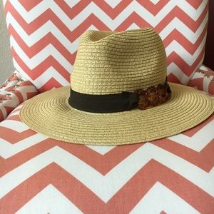 NWT, Kelly & Katie hat